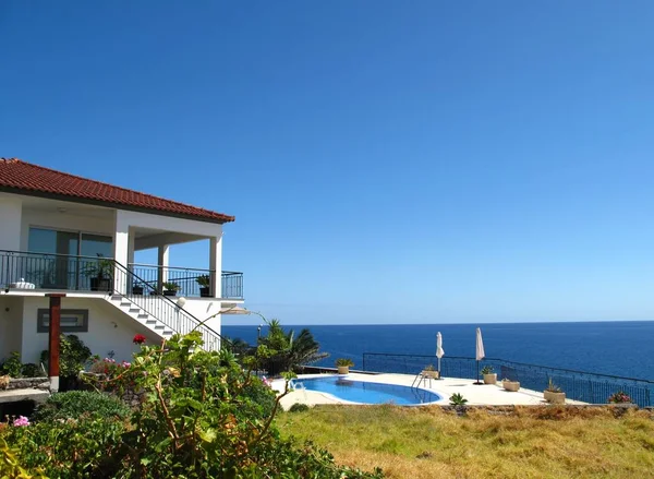 Villa Vista Mar Piscina Atlántico Verano Madeira Isla Portuguesa Isla — Foto de Stock