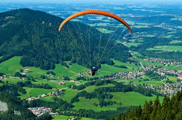 Gleitschirmfliegen Unterberg Ruhpolding — Stockfoto