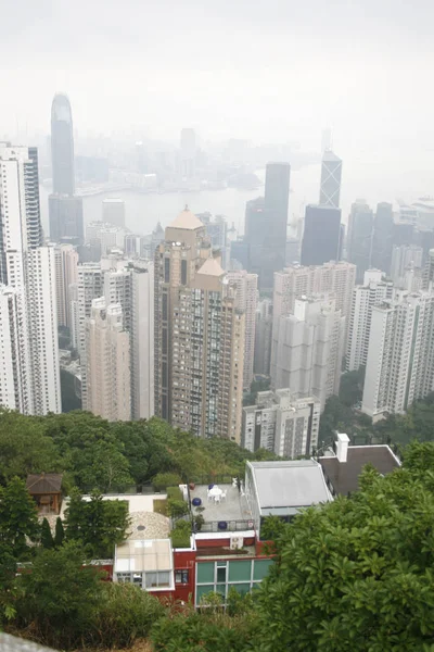 홍콩의 스카이라인은 최고점에서 시작되어 — 스톡 사진