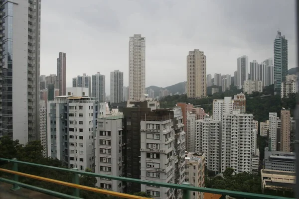Tepeye Hong Kong Çin Giden Yoldaki Gökdelen — Stok fotoğraf