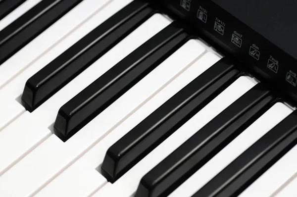 Nahaufnahme Eines Schwarz Weißen Klaviertasten — Stockfoto