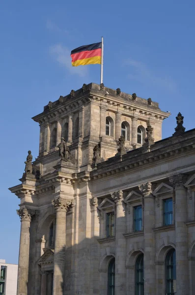 Német Bundestag Zászlóval — Stock Fotó