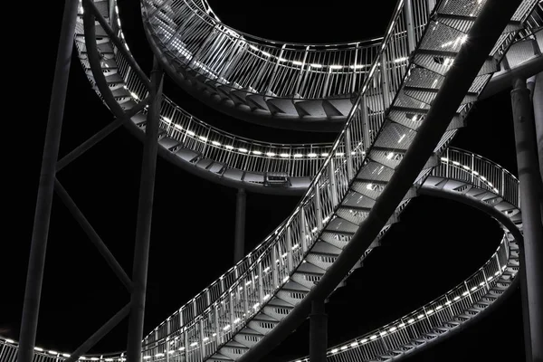 Rzeźba Rollercoaster Nocy — Zdjęcie stockowe