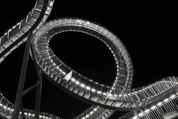 Roller Coaster Sculpture Night — Stock Photo, Image