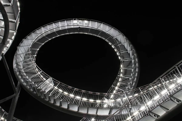 Rzeźba Roller Coaster Nocy — Zdjęcie stockowe