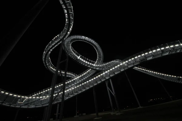 Rollercoaster Sculpture Night — Stock Photo, Image