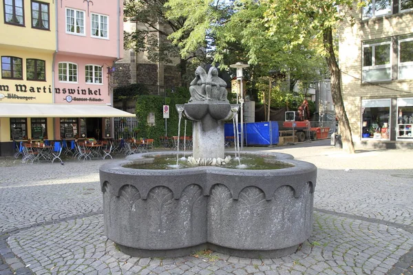 古城科隆的喷泉 — 图库照片