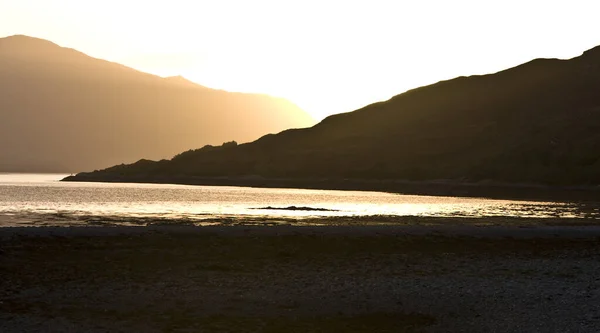 Sonnenuntergang Über Den Schottischen Bergen Mit Loch — Stockfoto