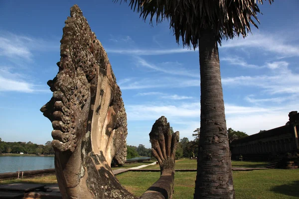 Naga Stone Dam Tempel Angkor Wat — Stockfoto