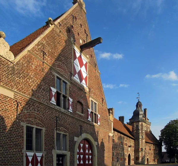 Castelo Raesfeld Bandeira Torre — Fotografia de Stock