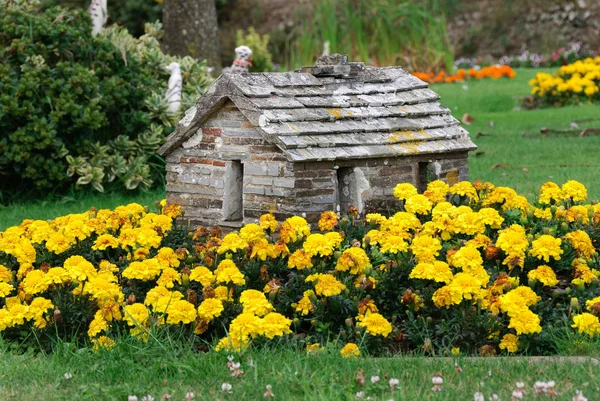 Modelo Casa Piedra Jardín Tintagel Cornwall —  Fotos de Stock