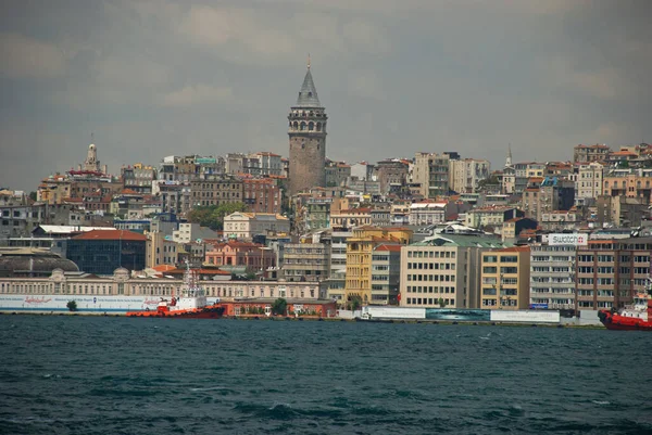 Ιστανμπούλ Είναι Μια Μεγάλη Πόλη Στην Τουρκία Που Περιπλανιέται Στην — Φωτογραφία Αρχείου