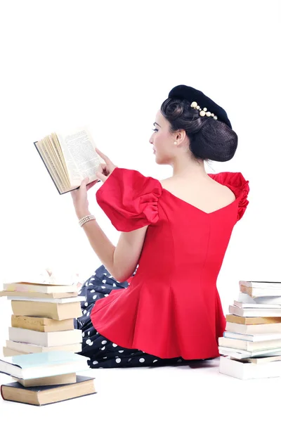 Jonge Student Vrouw Retro Kleding Boek Lezen Krijgen Onderwijs Voor — Stockfoto