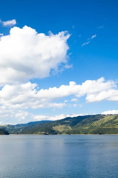 Pemandangan Musim Panas Danau Izvorul Muntelui Alias Danau Bicaz Rumania — Stok Foto