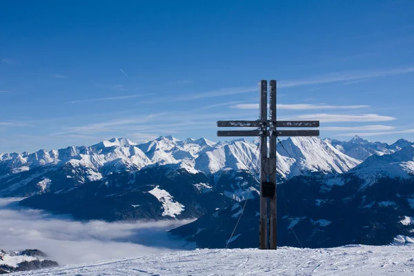 Alpler Tamamen Avrupa Bulunan Yüksek Geniş Sıradağ Sistemidir — Stok fotoğraf