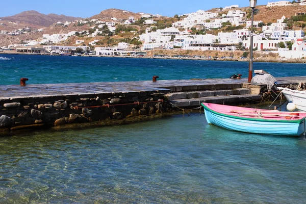 ミコノス島 Mykonos エーゲ海のキクラデス諸島の島 夏のパーティーの雰囲気でよく知られています — ストック写真