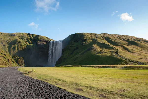 Vacker Vattenfall Naturen Bakgrund — Stockfoto