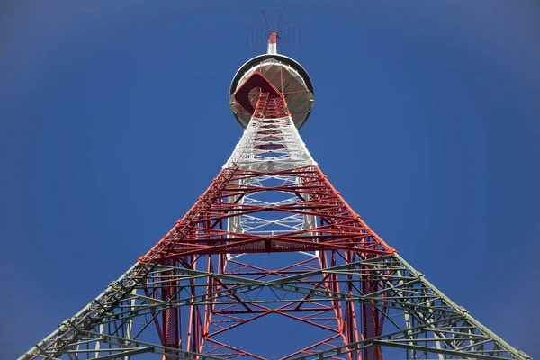 Телекоммуникационная Башня Антенной — стоковое фото