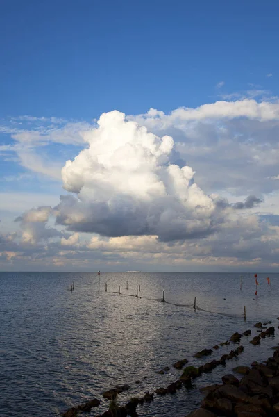 Красивое Море Облака Небо — стоковое фото