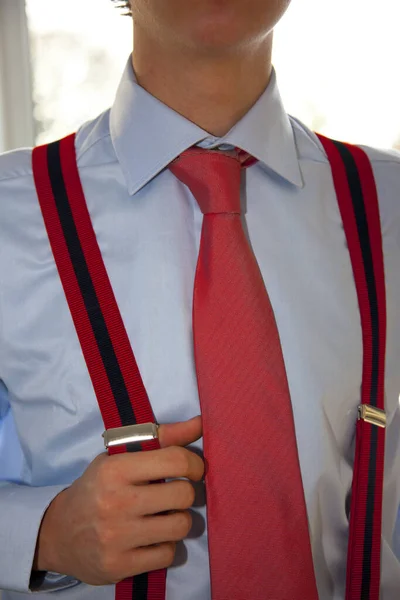 Uomo Affari Completo Con Cravatta Camicia Rossa — Foto Stock