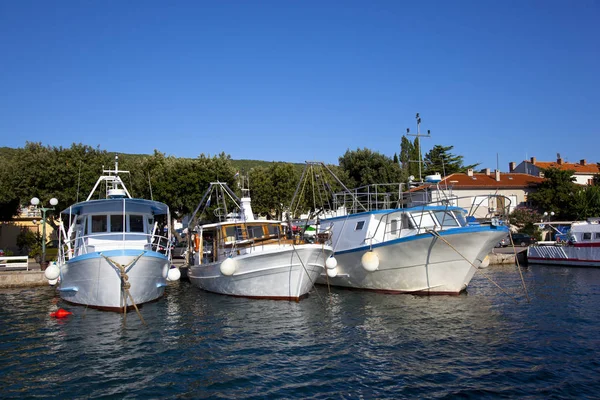 Zeilboten Vissersvaartuigen Vaartuigen Voor Het Vervoer — Stockfoto