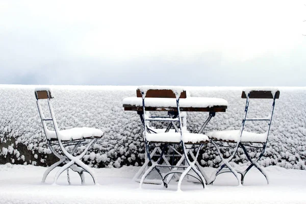 Assento Nevado Jardim — Fotografia de Stock