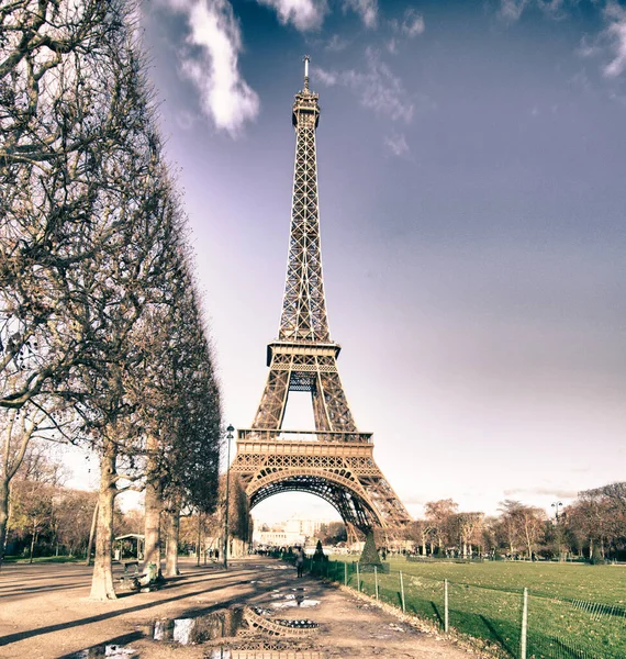 Vista Torre Eiffel Desde Los Campos Marte París — Foto de Stock