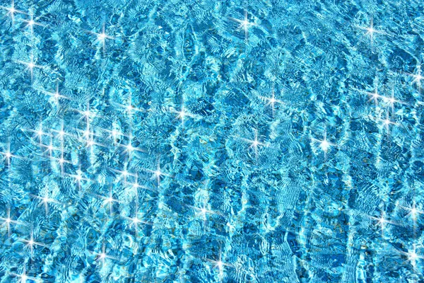 Primo Piano Sparato Acqua Limpida Piscina Blu Luce — Foto Stock