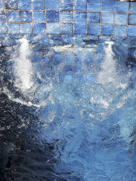 Nahaufnahme Outdoor Whirlpool Mit Klarem Sauberem Wasser — Stockfoto