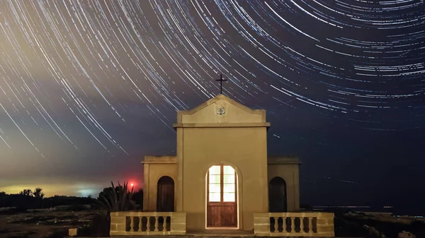 Immagine Estrema Esposizione Lunga Che Mostra Tracce Stellari Cielo — Foto Stock