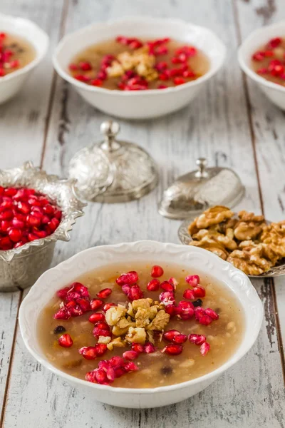 Turkish Dessert Ashura Noah Pudding Pomegranate Seeds Walnuts — Stock Photo, Image