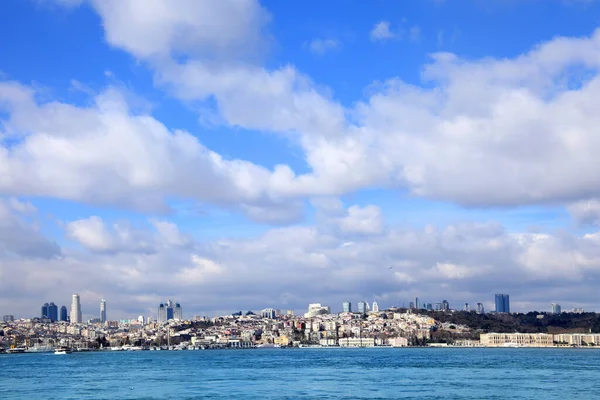 伊斯坦布尔城市景观图像土耳其在白天的时间 — 图库照片