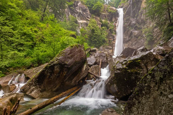 Kalmtaler Passeirer Wasserfall Cerca Sankt Martin Passeiertal Tirol Sur —  Fotos de Stock