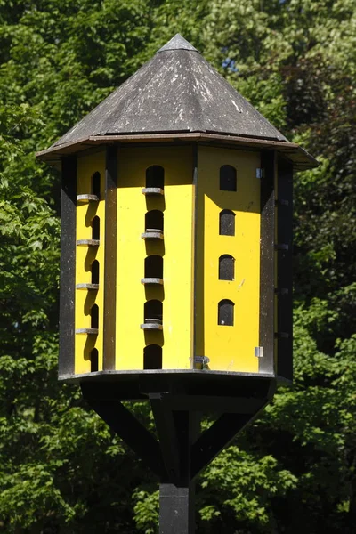 Vogelhaus Kleines Haus Für Vögel — Stockfoto