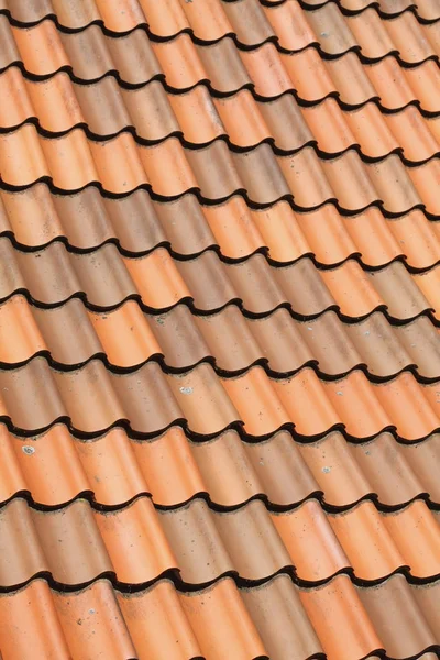 Rote Dachziegel Dachziegel Dach — Stockfoto