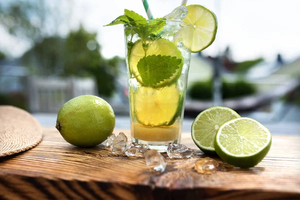 Fresh Exotic Cocktail Lemon Ice Terrace — Stock Photo, Image