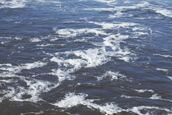 Eau Moussante Dans Une Rivière — Photo