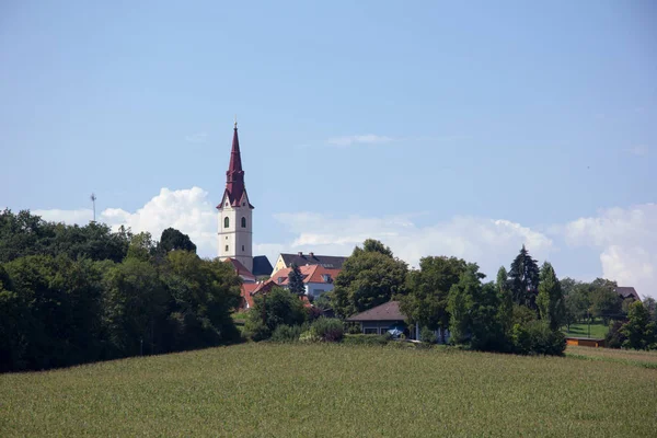 Keresztény Templom Vidéken Nyáron Nap — Stock Fotó