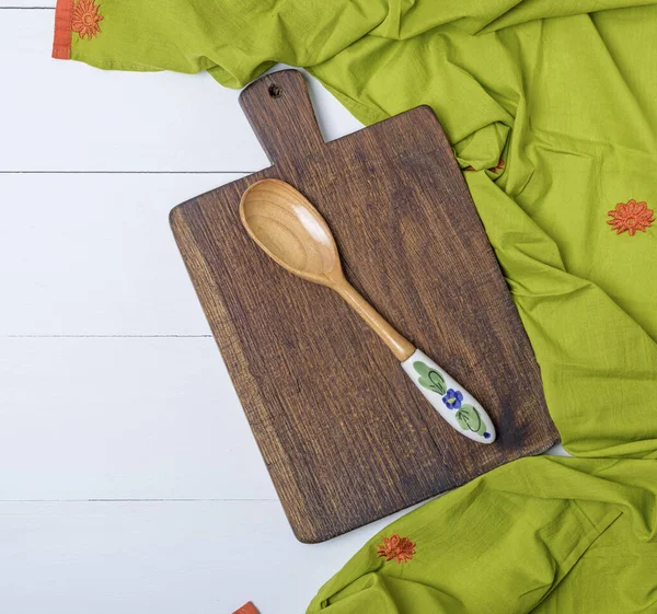 Empty Brown Old Kitchen Cutting Board Wooden Spoon White Table — Stock Photo, Image