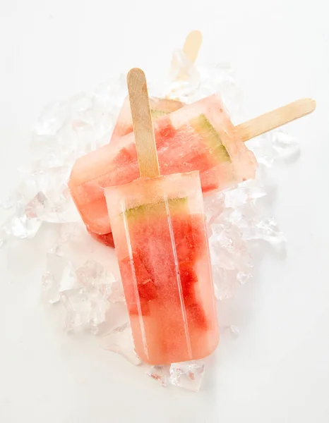 Healthy Summer Dessert Frozen Watermelon Popsicles Made Fresh Tropical Fruit — ストック写真