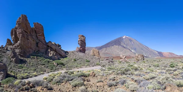 加那利群岛Tenerife国家公园内的Roques Garcia与Teide岩层 — 图库照片