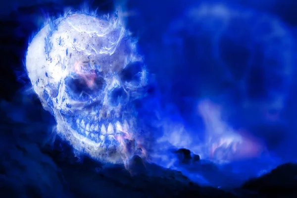 Ein Totenkopf Mit Blauen Flammen — Stockfoto