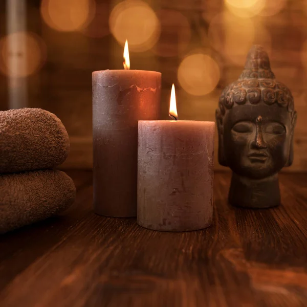 Wellness Dekorace Svíčkami Buddhovskou Tváří Pro Kosmetické Ošetření — Stock fotografie