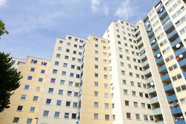 Block Lägenheter Stad Bakgrund — Stockfoto