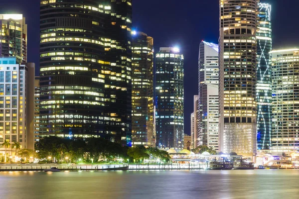 Nahaufnahme Der Skyline Von Brisbane Bei Nacht — Stockfoto