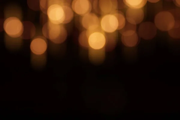 크리스마스의 배경에 뿌옇게 빛나는 황금빛보케 — 스톡 사진