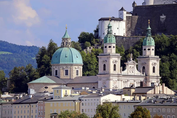 Schilderachtig Uitzicht Majestueuze Kathedraal Architectuur — Stockfoto