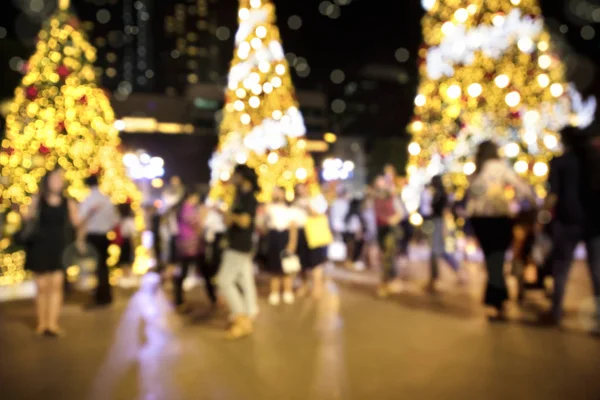 Conceptual Defocused Christmas Decoration Crowd People City Street Night — Stock Photo, Image