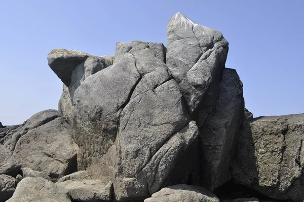 Rock Sculptuur Aan Blauwe Hemel Bij Cap Frehel Atlantic Frankrijk — Stockfoto