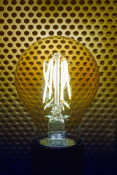 Bolvormige Lamp Die Licht Genereert Met Leds — Stockfoto